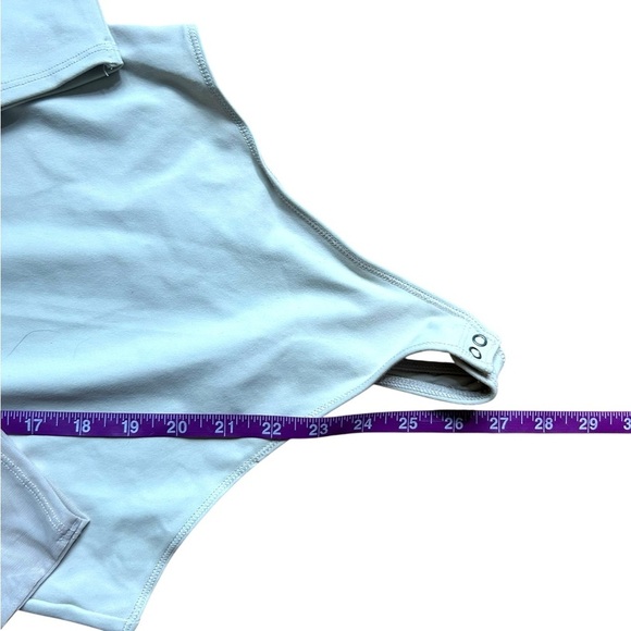 NWT Abercrombie & Fitch Asymmetrical Mesh Mock Neck Long Sleeved Bodysuit small - Picture 6 of 9